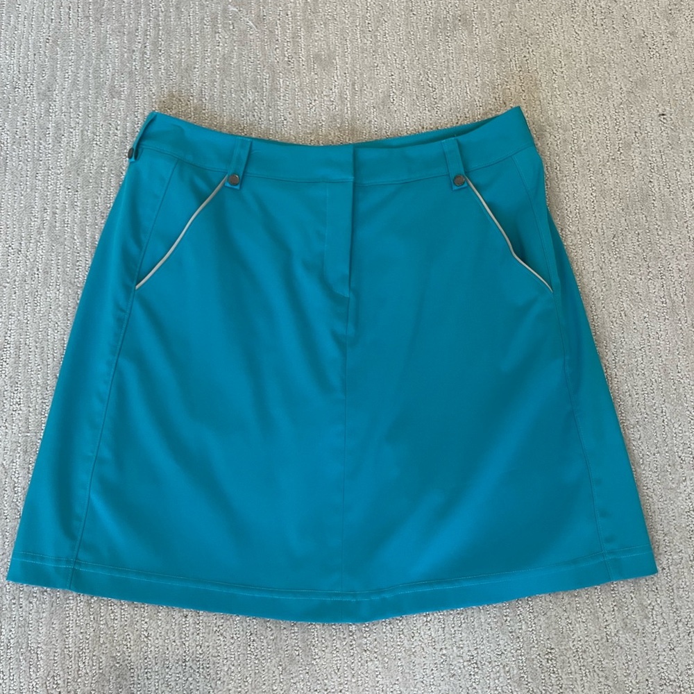 Tail Teal Golf Skort